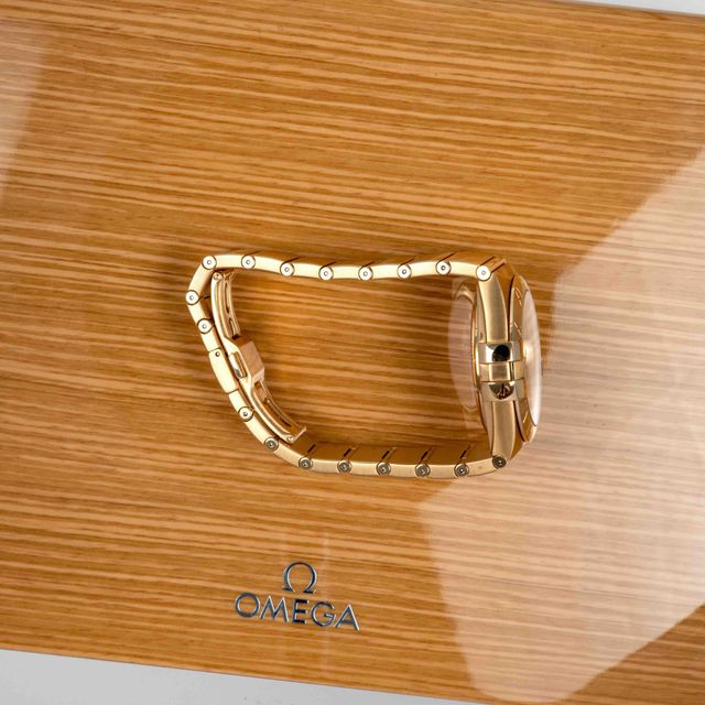 Omega Constellation Chronometer 123.50.38.21.02.001 Image 4